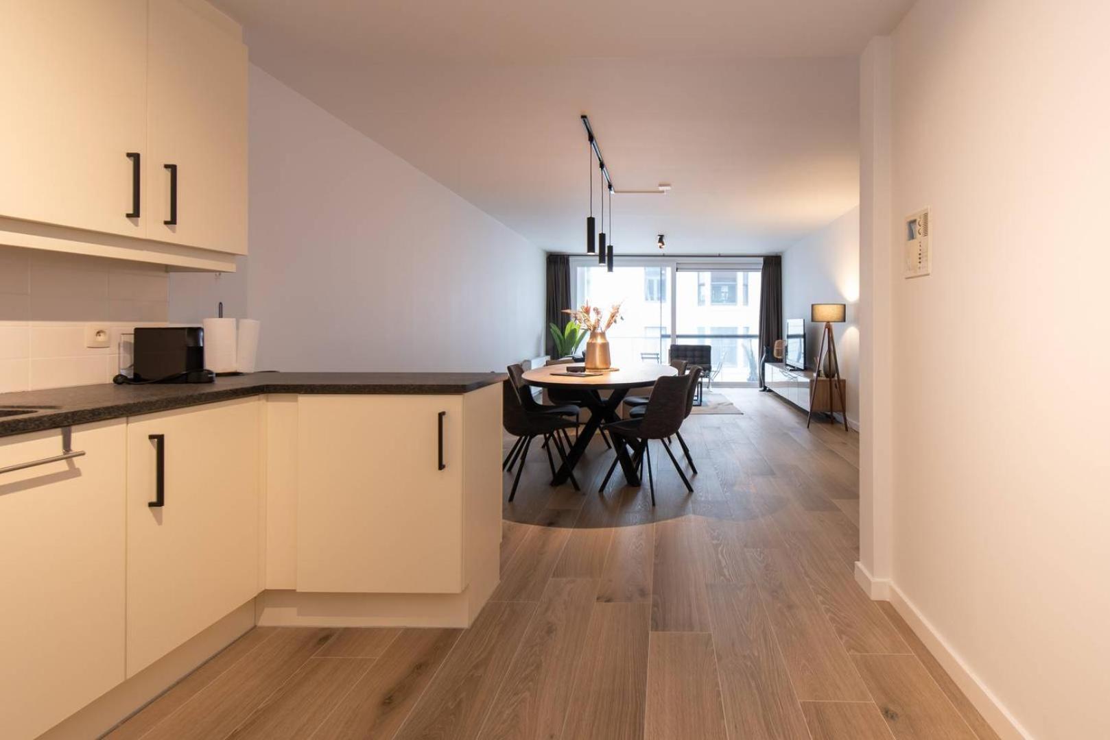 Luxueus, Ruim Appartement Op 350M Van Het Strand Ostend Exterior photo